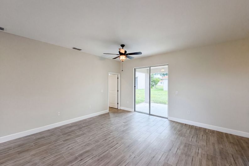 Photo 10 of 22 of 446 Cinnamon Dr, Kissimmee, FL