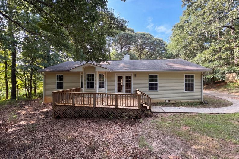 Photo 5 of 26 of 103 Saddlebrook Ct, Lagrange, GA