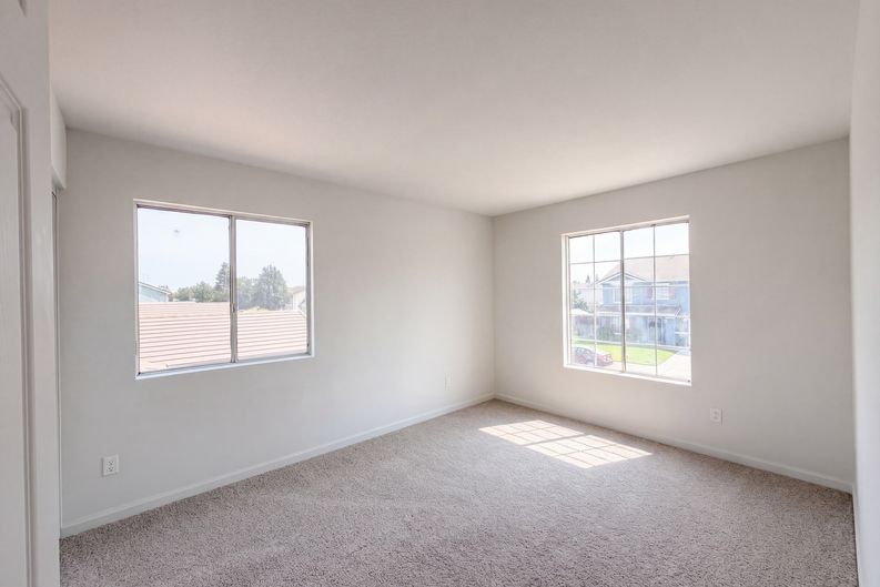 Photo 22 of 31 of 2155 Watercourse St, Stockton, CA