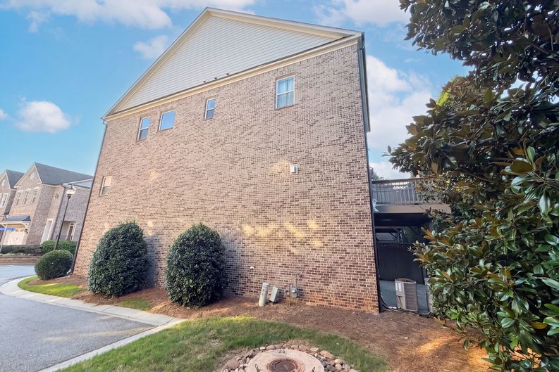Photo 41 of 44 of 2256 Royal Vineyard Ln SE, Smyrna, GA