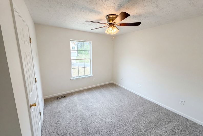 Photo 13 of 23 of 4067 Lions Gate, Douglasville, GA