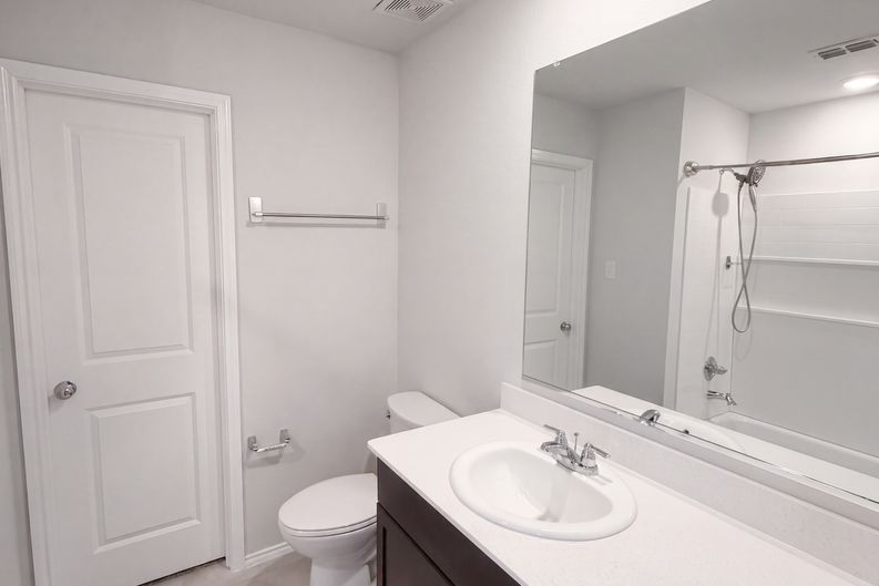 Photo 13 of 20 of 3617 Harper St, Little Elm, TX