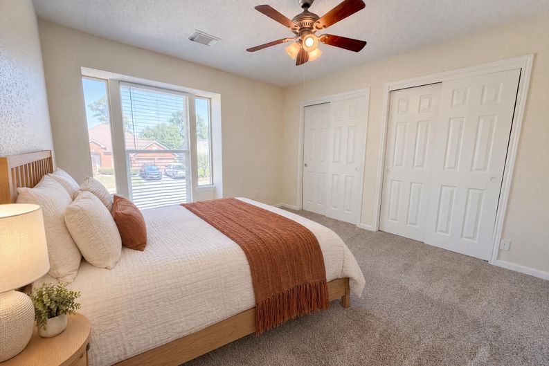Photo 18 of 32 of 4519 Spinks Creek Ln, Spring, TX