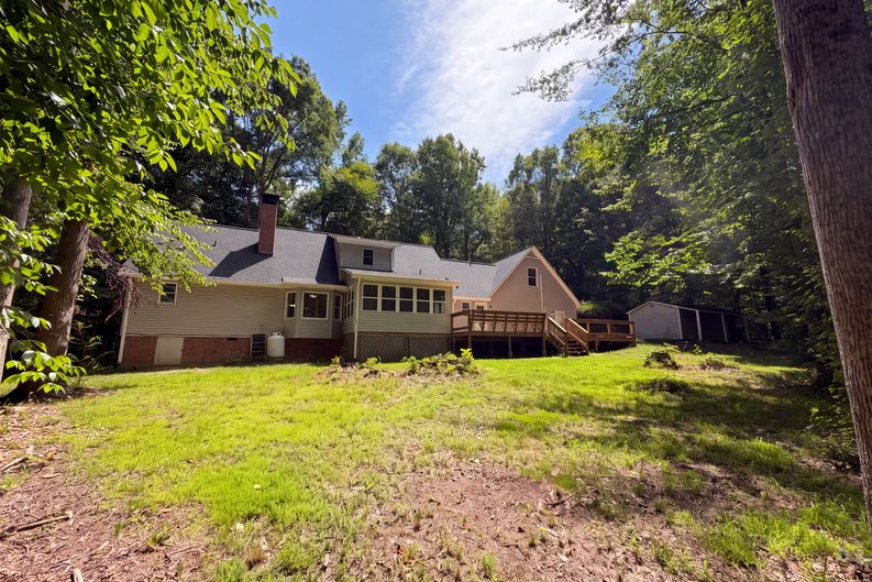 Photo 5 of 48 of 335 Dill Cir, Landrum, SC