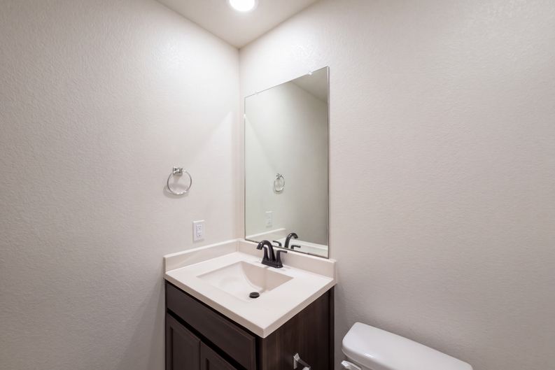 Photo 13 of 16 of 6115 El Oro Dr, Houston, TX
