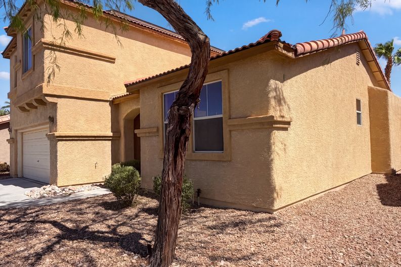 Photo 22 of 27 of 7878 Mohican Canyon St, Las Vegas, NV