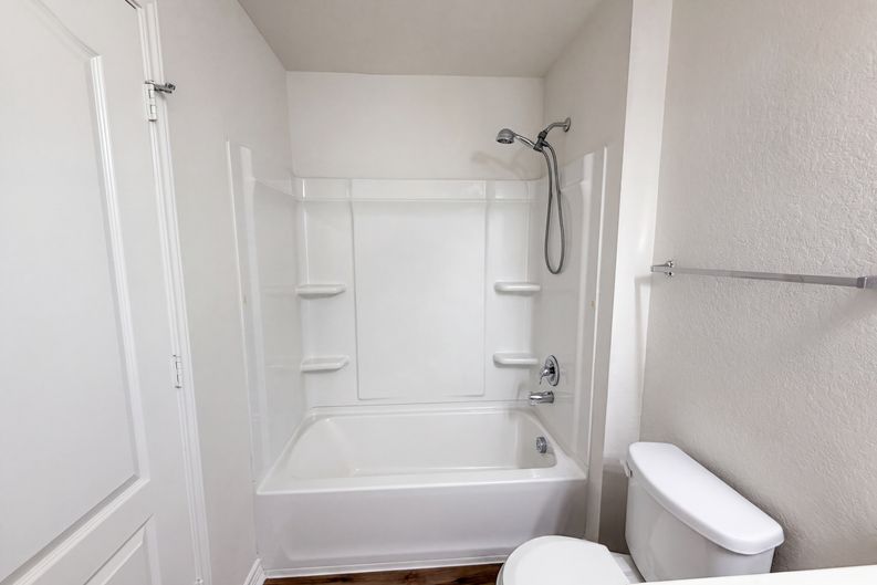 Photo 18 of 21 of 2100 Brandywine Dr, New Braunfels, TX