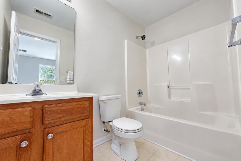 Photo 15 of 21 of 4212 Glenlea Commons Dr, Charlotte, NC