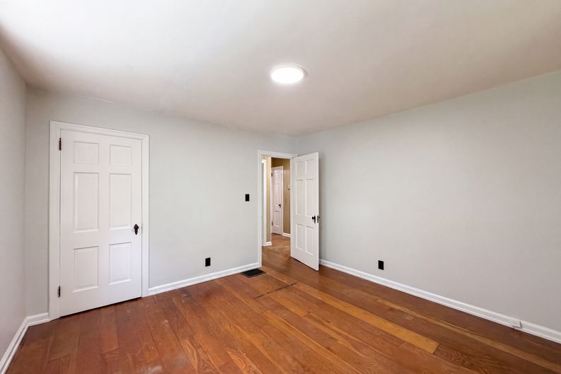 Photo 13 of 21 of 1304 Coolidge Ave, Cincinnati, OH