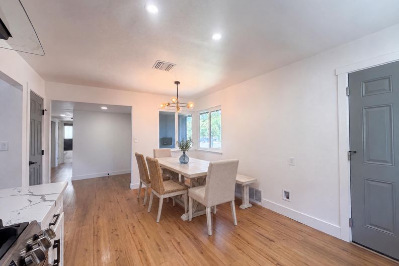 Photo 11 of 20 of 8129 Rannock Dr, Stockton, CA
