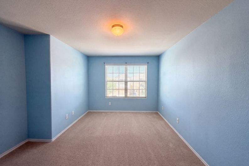 Photo 10 of 18 of 276 Circle Way, Jarrell, TX