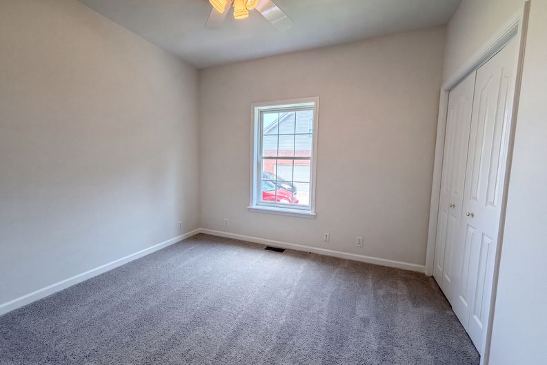 Photo 14 of 24 of 1727 Joben Dr, Murfreesboro, TN
