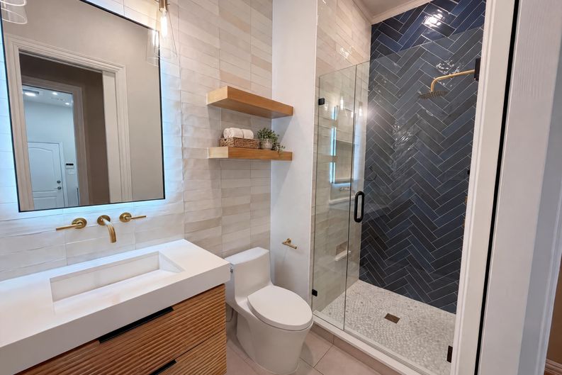 Photo 22 of 29 of 1309 Winding Brook Dr, Garland, TX