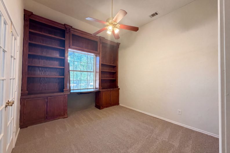 Photo 9 of 19 of 3000 Candide Ln, McKinney, TX