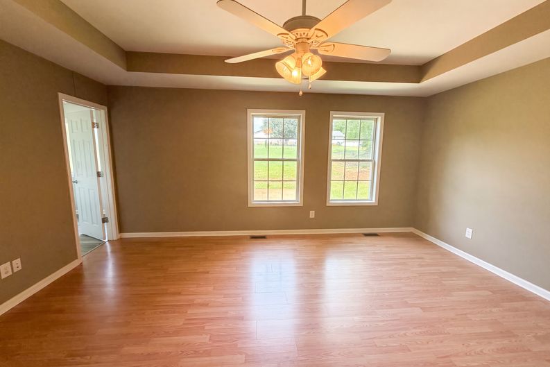 Photo 4 of 20 of 116 Fernwood Dr, Easley, SC