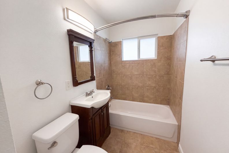 Photo 19 of 27 of 6809 Weddigen Way, North Highlands, CA