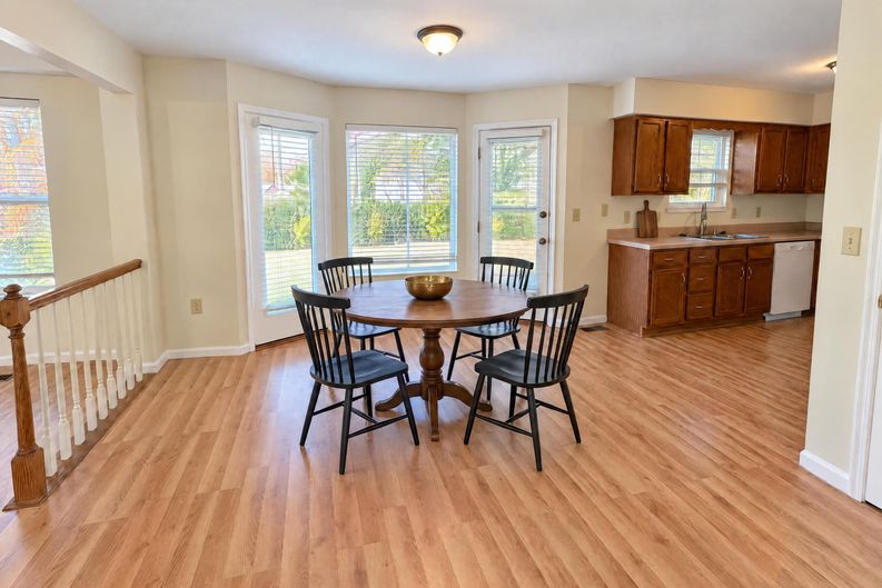 Photo 4 of 28 of 1344 Cayton Rd, Florence, KY