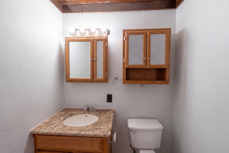 Photo 13 of 18 of 4017 Ambassador Way, Balch Springs, TX