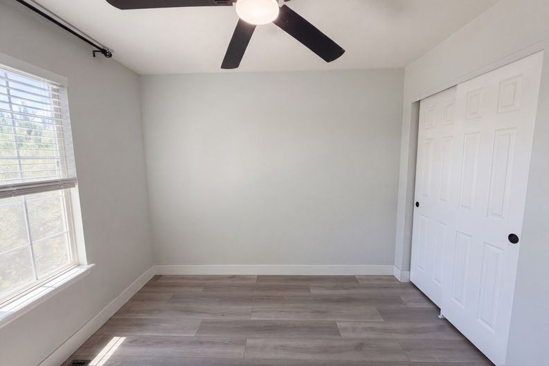 Photo 14 of 23 of 9379 W Ute Dr, Littleton, CO
