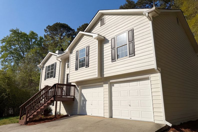 Photo 6 of 23 of 416 Busby Ln, Winder, GA