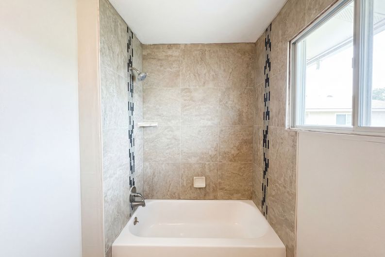 Photo 12 of 22 of 750 W Gentile St, Layton, UT