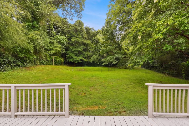 Photo 35 of 47 of 3703 Thrushwood Dr, Chattanooga, TN