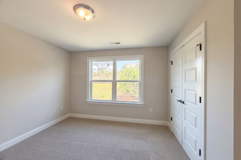 Photo 17 of 20 of 5016 Watercrest Trl, Belmont, NC