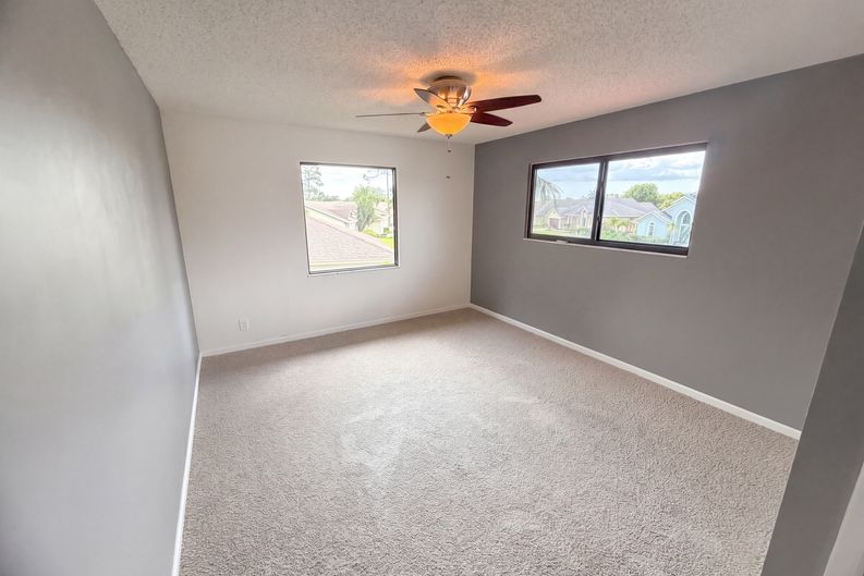 Photo 13 of 47 of 118 Waterway Rd, Royal Palm Beach, FL