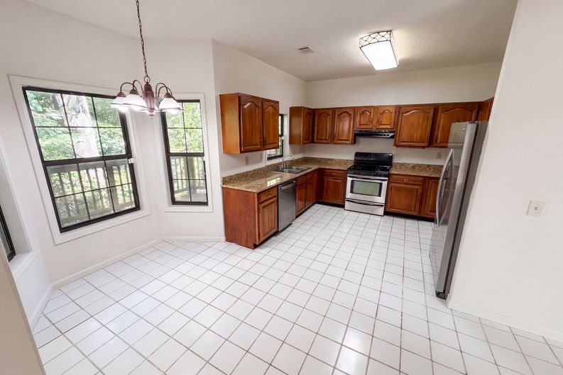 Photo 8 of 28 of 506 Mansard Walk, Alpharetta, GA
