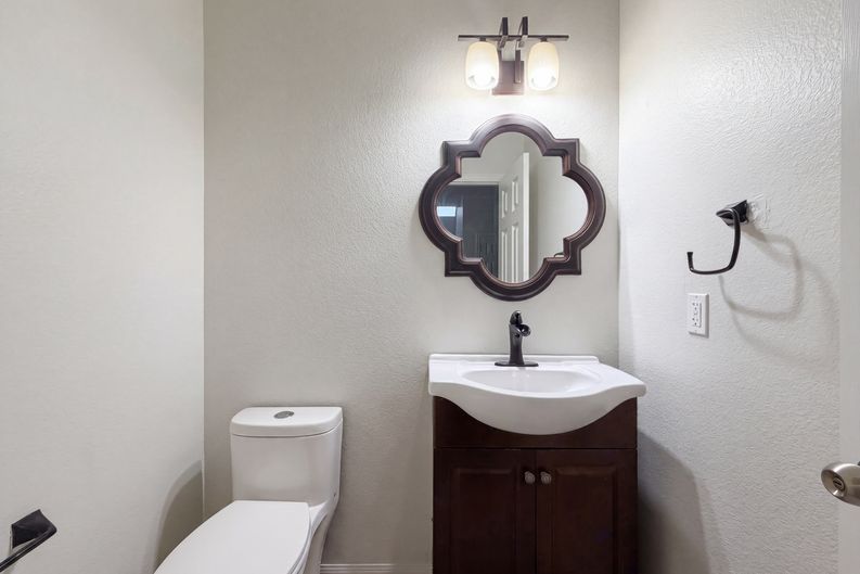Photo 12 of 19 of 612 Sugar Brook Dr, Temple, TX