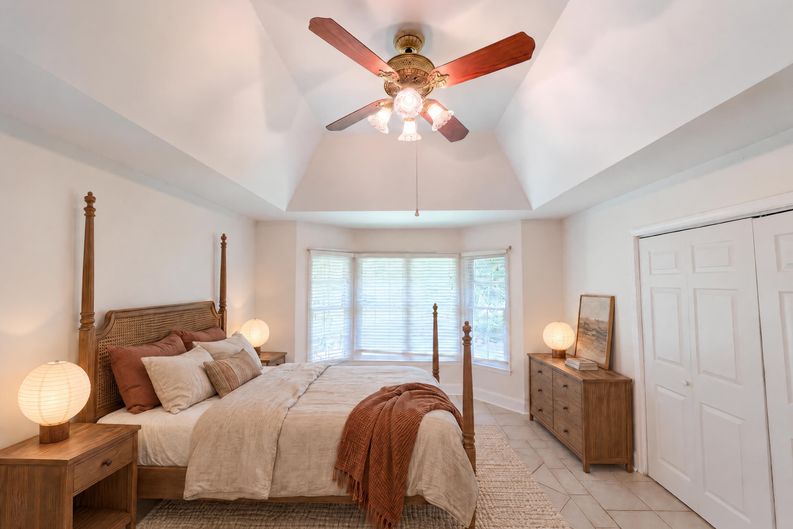 Photo 4 of 24 of 5406 Club View Dr, Concord, NC
