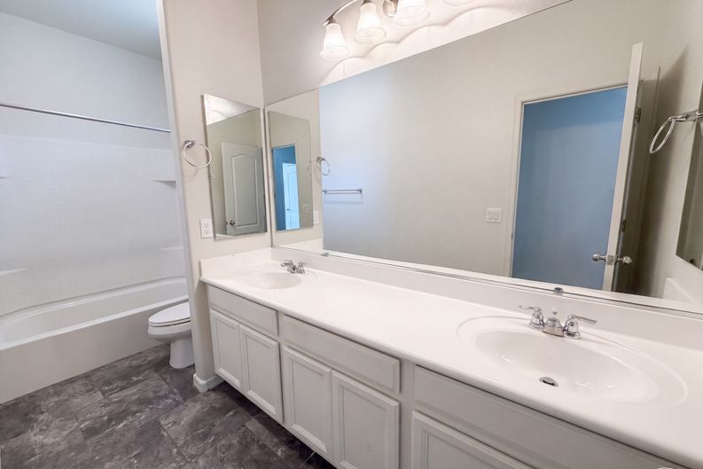 Photo 11 of 22 of 4248 E Erie St, Gilbert, AZ