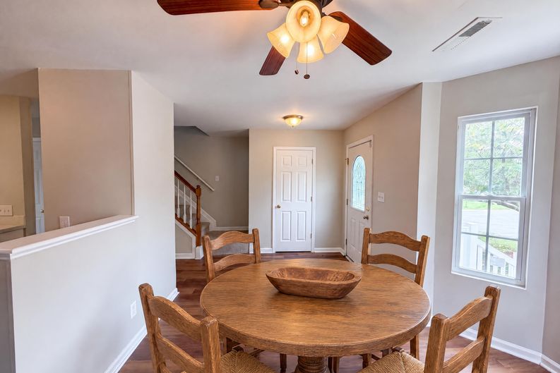 Photo 8 of 28 of 112 Rockbridge Ct, Kernersville, NC