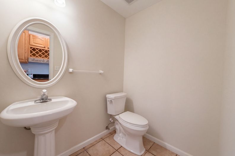 Photo 16 of 24 of 10107 Manassas Dr, Festus, MO