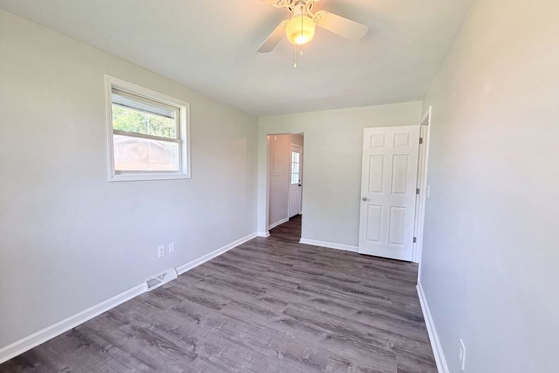 Photo 17 of 22 of 610 Mercury Dr, Cincinnati, OH