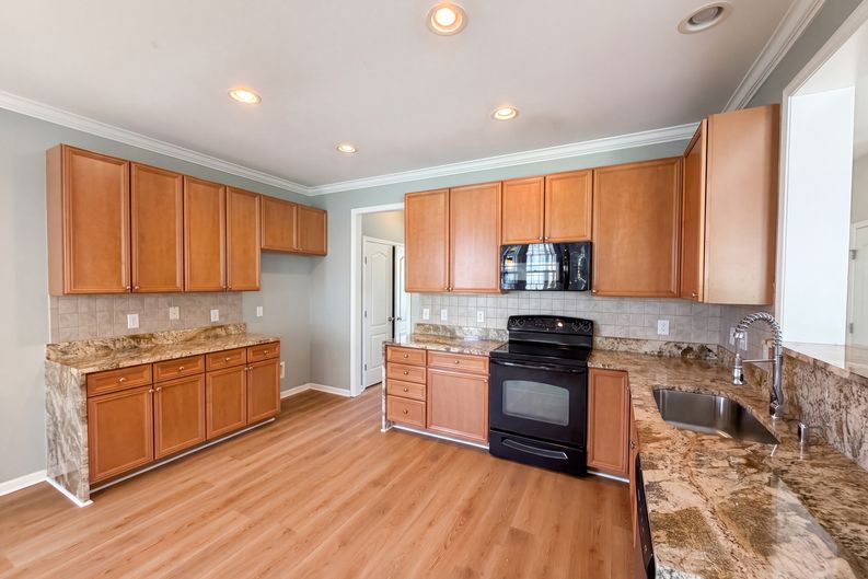 Photo 13 of 16 of 4034 Patriot Ridge Ct, Raleigh, NC