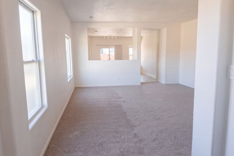 Photo 8 of 28 of 2900 Duerson Trl SW, Albuquerque, NM