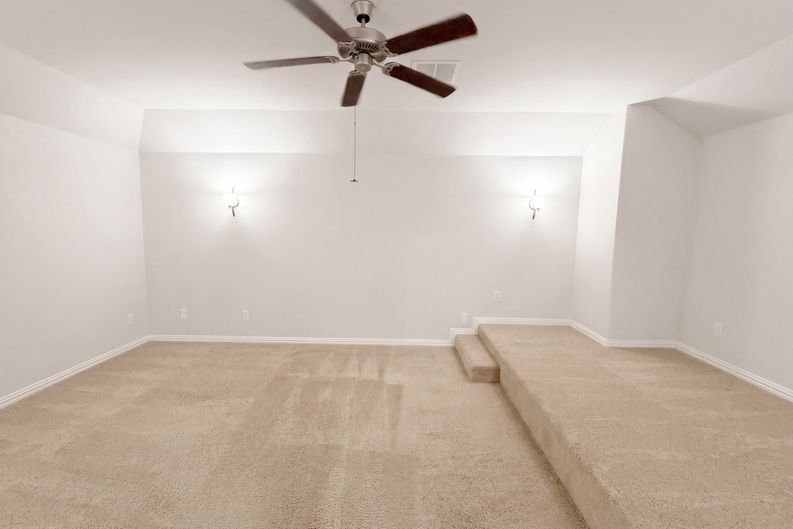 Photo 15 of 18 of 1501 Martin Creek Dr, Little Elm, TX