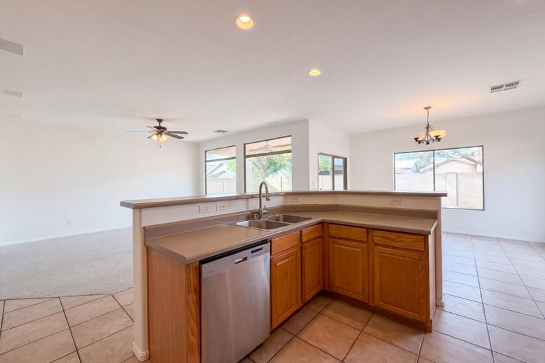 Photo 17 of 24 of 12846 W Rosewood Dr, El Mirage, AZ