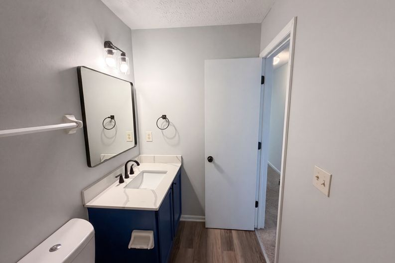 Photo 11 of 29 of 4976 Vicksburg Ln, Hilliard, OH