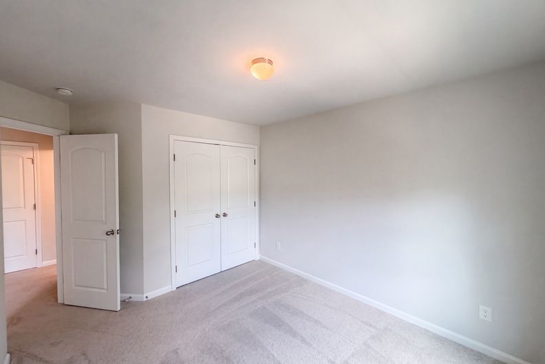 Photo 10 of 16 of 1317 Hosmer Ct, Wake Forest, NC