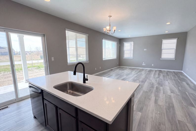 Photo 13 of 39 of 2450 Garganey Dr, Castle Rock, CO