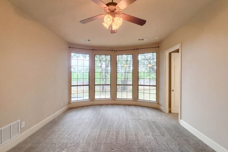 Photo 4 of 30 of 928 Homestead Dr, Keller, TX