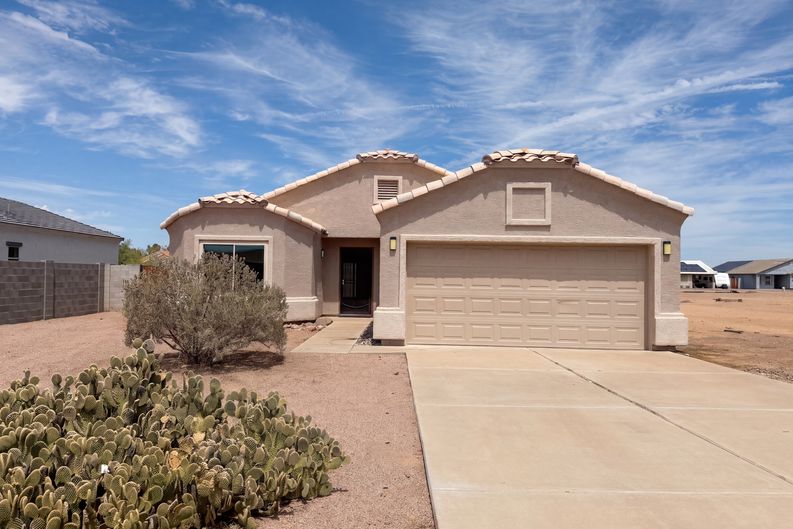 Photo 19 of 26 of 10564 W Buena Vista Dr, Arizona City, AZ