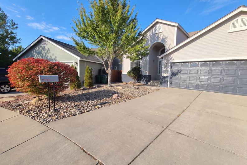 Photo 33 of 43 of 1465 Grand Point Way, Reno, NV