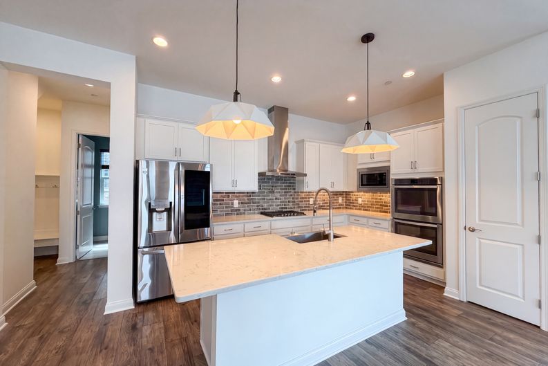 Photo 7 of 33 of 1113 McClellan Ln, Nolensville, TN