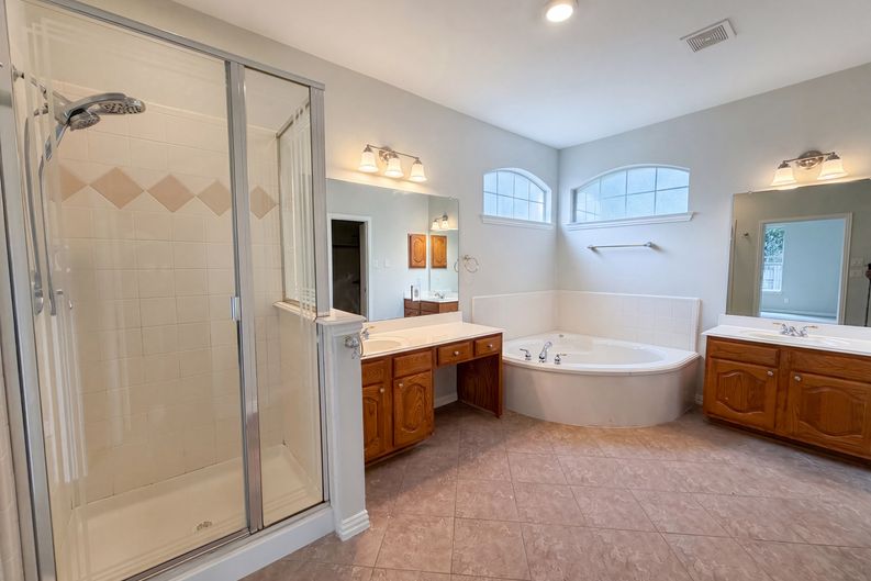 Photo 16 of 41 of 2211 Dana Dr, Flower Mound, TX