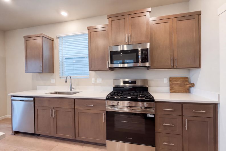 Photo 9 of 21 of 11317 NW 317th Ave, North Plains, OR