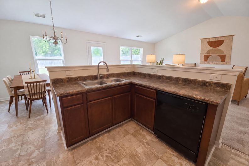 Photo 6 of 18 of 1007 Haley St, Macon, GA