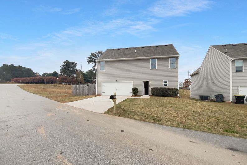 Photo 28 of 30 of 2315 Freeman Rd, Jonesboro, GA